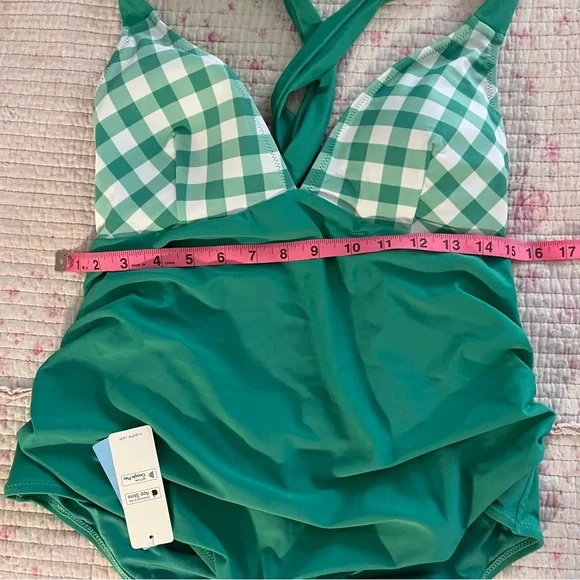 Cupshe Green and White Gingham Bra with Supportive Straps - Picture 7 of 8